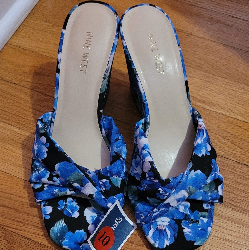 NWT Floral Wedge Slip Ons